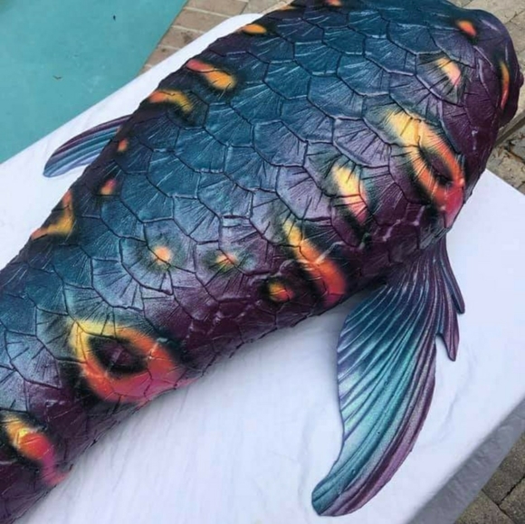 Custom Mernation Silicone Swimmable Mermaid Tail - Picture 3 of 7